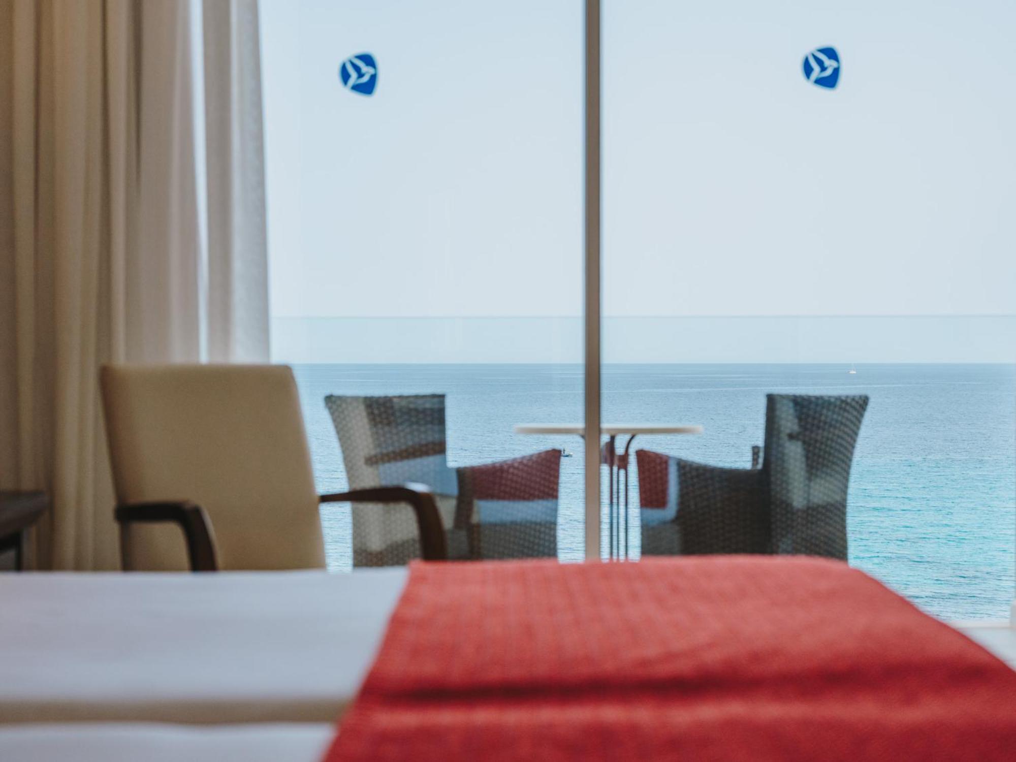Grupotel Aguait Resort & Spa - Adults Only كالا راتخاذا المظهر الخارجي الصورة