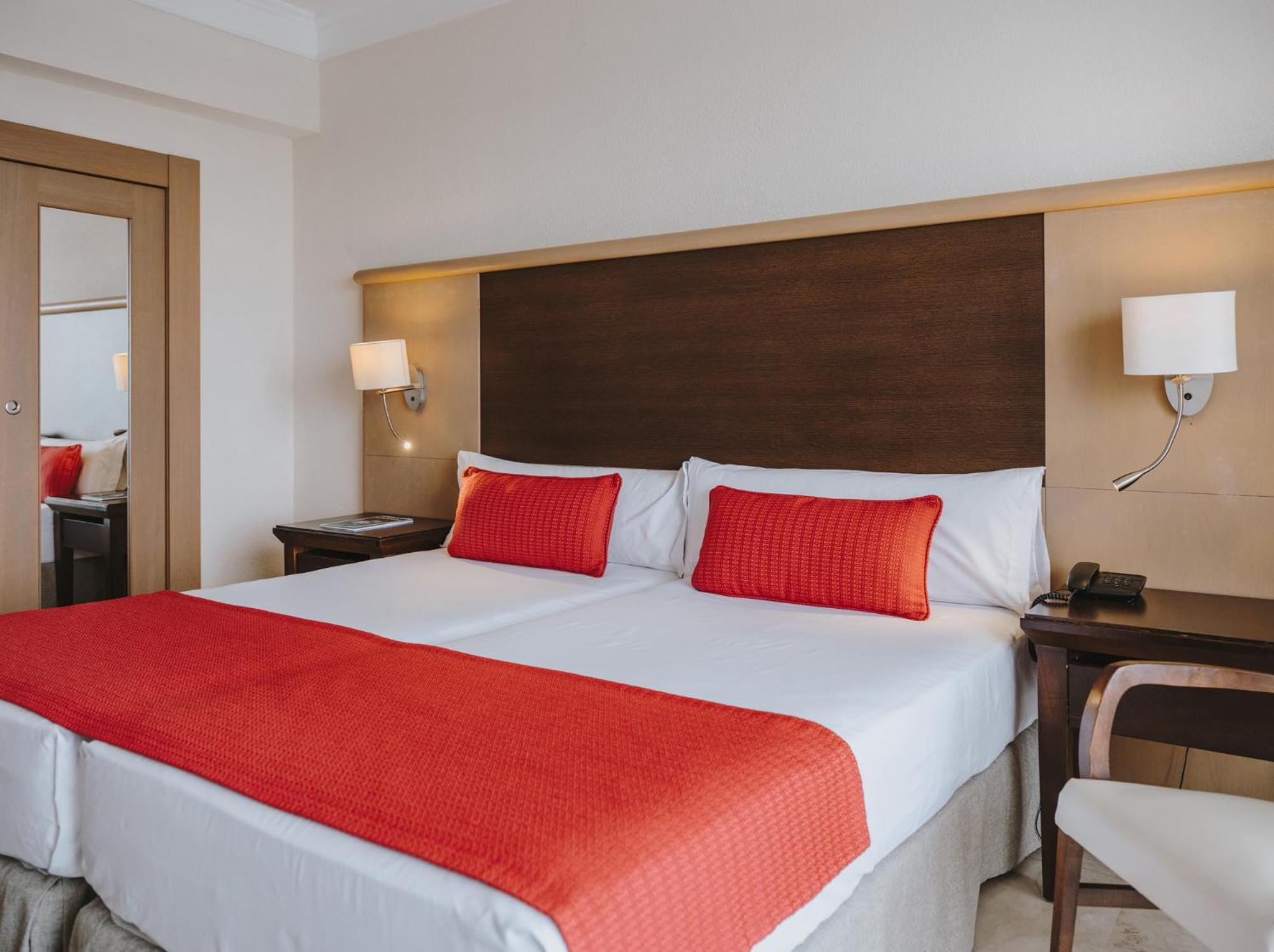 Grupotel Aguait Resort & Spa - Adults Only كالا راتخاذا المظهر الخارجي الصورة
